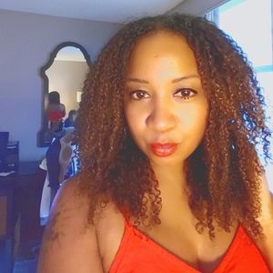 Meet your Posher, Latonya